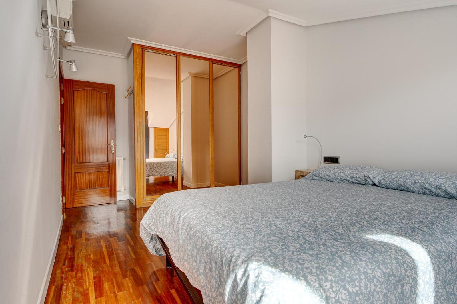 Ferienwohnung Luminoso Atico Con Terraza, Irun, Parking, 4Pax Exterior foto